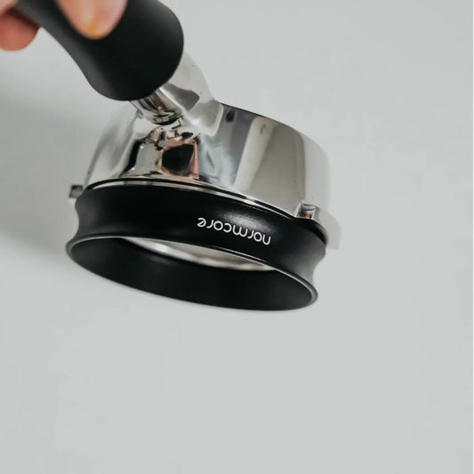 Embudo dosificador magnético Normcore 58mm