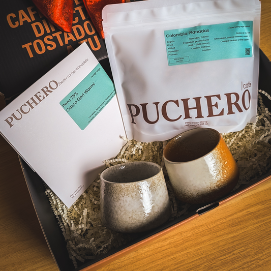 PACK REGALO - DÚO CAFETERO: 2 tazas + café + chocolate